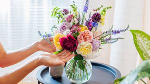 flori in vaza, cum se pastreaza florile in vaza 