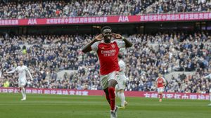 Bukayo Saka, fotbalist legitimat la Arsenal