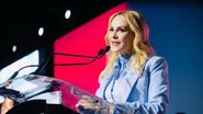 gabriela firea sacou albastru