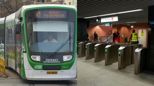 Tramvai 41, călători la metrou