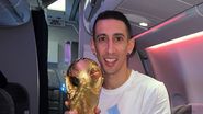 Angel Di Maria și trofeul de la Cupa Mondială