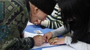 Votant care semnează