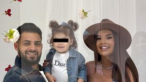 Robert Lele alături de Andra Volos și fiica lor