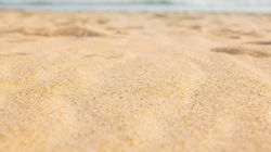 El este românul găsit mort pe o plajă din Italia! Descoperirea macabră a fost făcută de un trecător