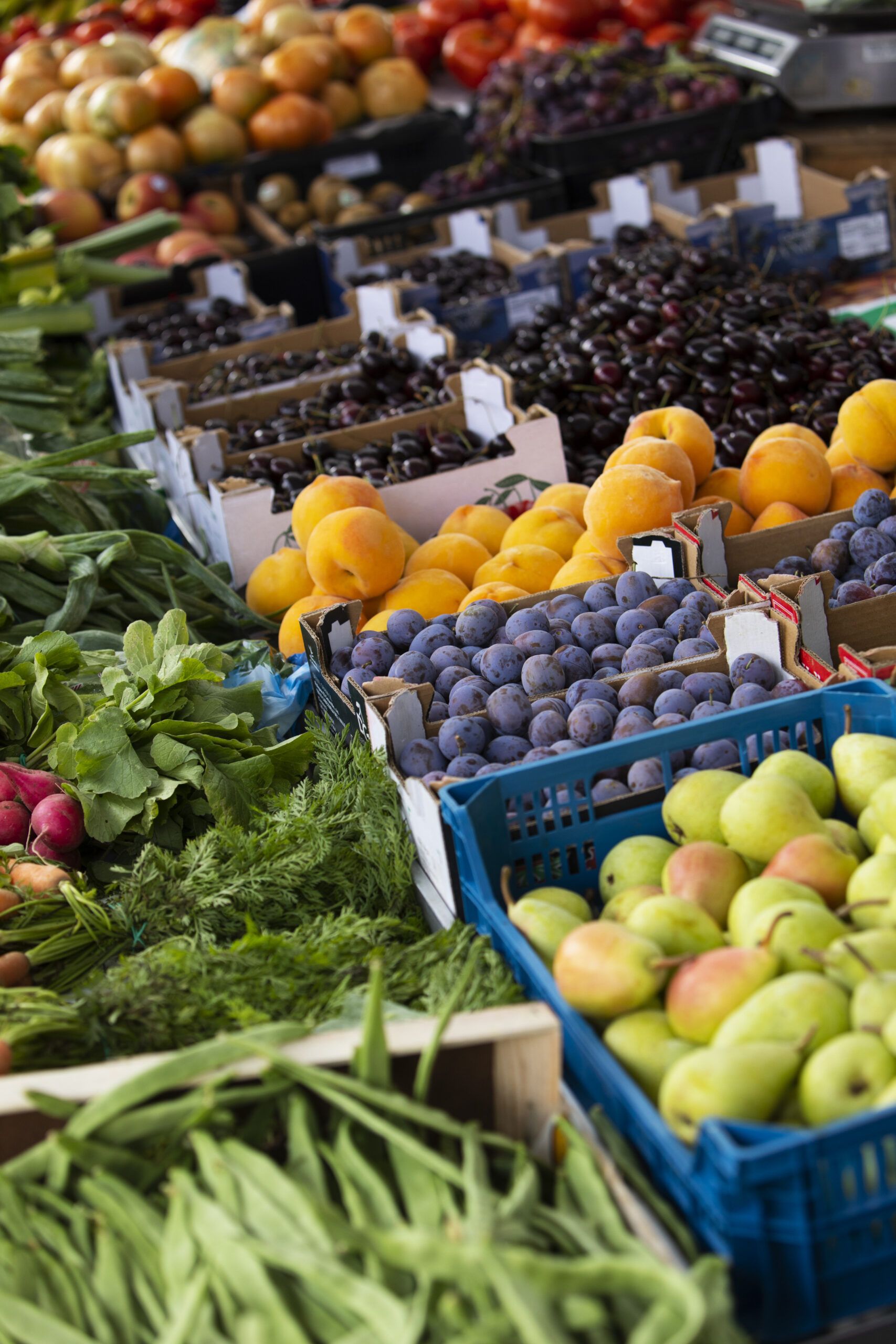 Scumpirile îi fac pe credincioși să nu mai respecte postul Crăciunului! Ceea ce până acum era o normalitate, a devenit un lux pentru mulți români: „Clienții se uită să cumpere cât mai ieftin”
