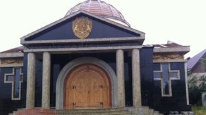 Asa arata mausolelul contruit pentru mortii clanului