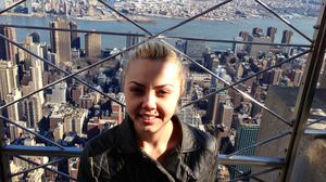 Denisa e la inaltime...La Empire State Building!