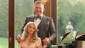 Remus Benta si Ioana Sarmasan s-au casatorit duminica, la Targu-Mures