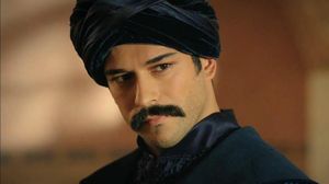 Burak in rolul lui Bali Bey din Suleyman Magnificul
