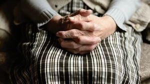 Rugăciunea care te scapă de boală. Ce să rostești dacă te afli în necaz