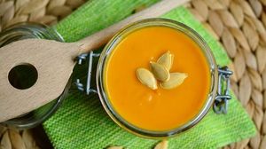 Dovleac. Cum îl cureți în mai puțin de 10 minute