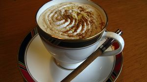 Cum pregătești cappuccino acasă. Trucuri pentru o băutură delicioasă