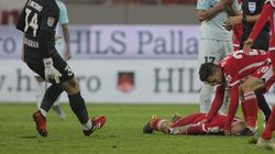 Panică la meciul Dinamo-FCSB! Petrovic s-a prăbusit pe teren! Cristea l-a lovit la cap! Ambulanța l-a transportat de urgență la spital