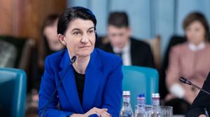 Situația e îngrijorătoare. Jumătate de milion de contracte de muncă suspendate. Violeta Alexandru prevede un scenariu sumbru