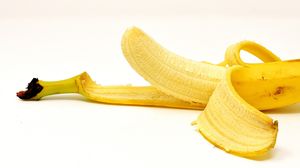 Ce nu stiai despre banane. Ce se intampla in creier cand le mananci