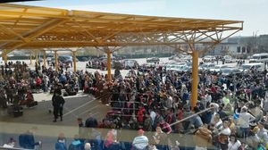 Așa NU! Puhoi de oameni la Aeroportul Cluj