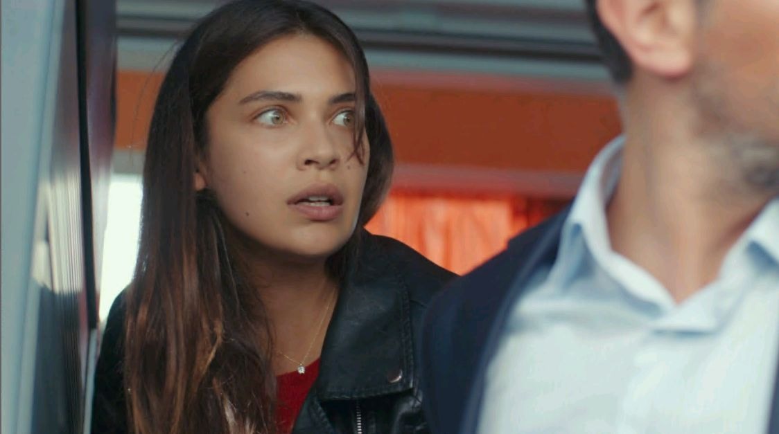Nehir, "sechestrata" de Nazim! Aflati ce se va intampla in aceasta seara in serialul Nehir, de la ora 20:00, la Kanal D! - Vimarsana News