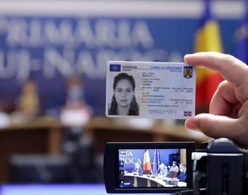 Cărțile de identitate electronice ajung la din ce &icirc;n ce mai mulți rom&acirc;ni. Cine sunt următorii beneficiari care vor intra &icirc;n posesia lor