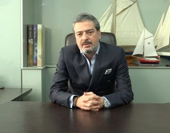 Adevăratul motiv pentru care renumitul actor Alper Kut a părăsit distribuția serialului Aripi frânte, în care a jucat rolul diabolicului Talat! A fost nevoit să plece sau totul s-a petrecut conform scenariului?