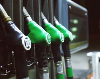 Preț benzină și motorină marți, 22 noiembrie 2022: O nouă scădere de preț a fost &icirc;nregistrată. C&acirc;t costă azi carburanții