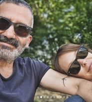 La mulți ani, Cüneyt Mete, Orhan Eren din serialul "Totul pentru familia mea"!