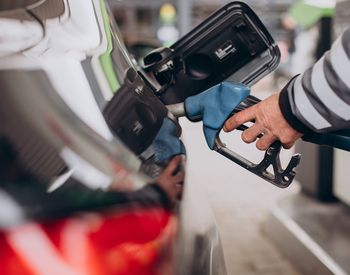 Preț carburanți marți, 2 septembrie 2025: Benzina și motorina s-au scumpit. Cu cât se vinde un litru la pompă