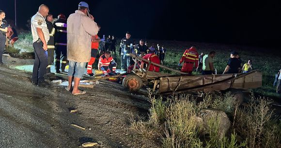 Două persoane au murit și alte trei au fost rănite, printre care și o tânără însărcinată  accident Iași