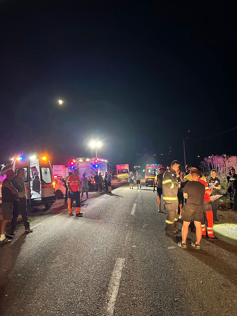 În atelaj se aflau patru persoane Accident Iași