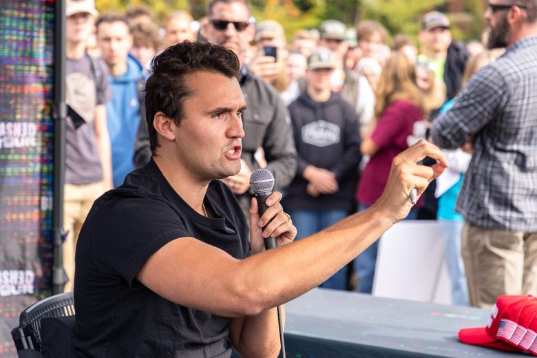 Charlie Kirk a murit