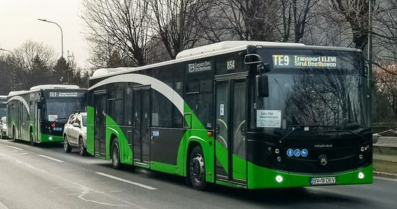 elevi autobuze speciale