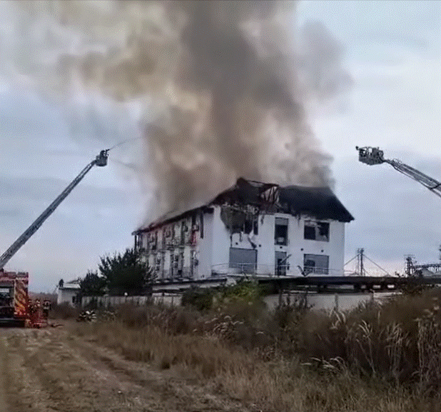 incendiu hotel Prahova