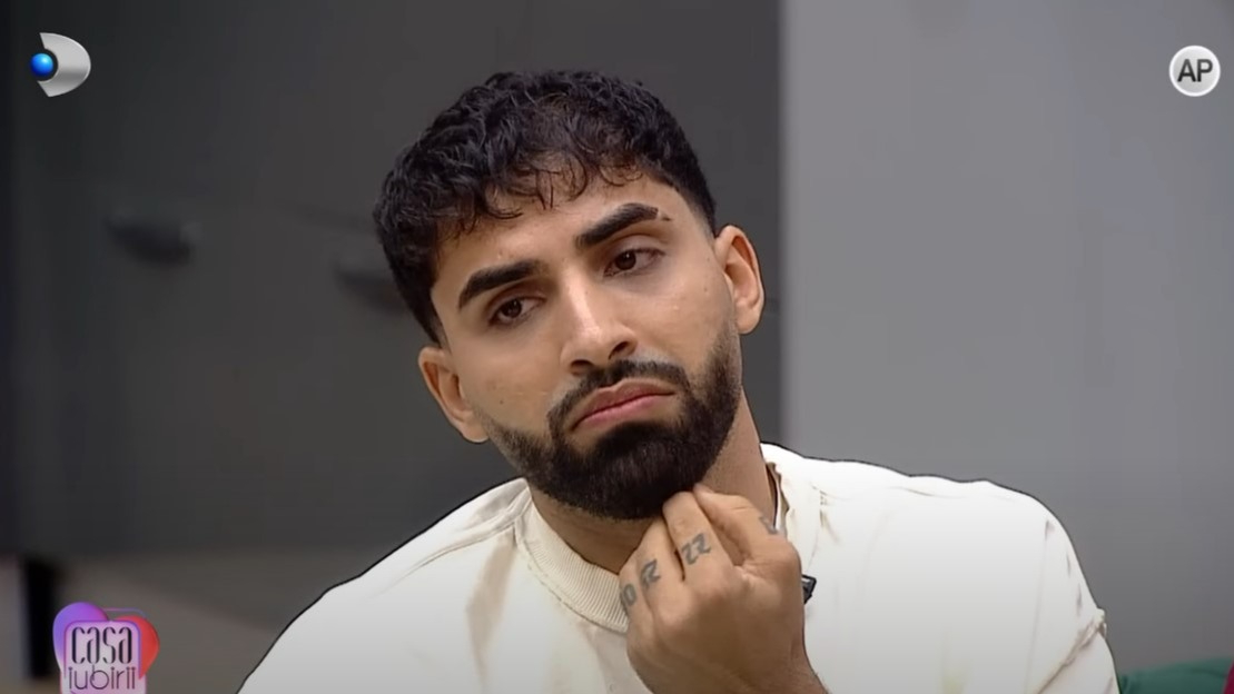 Ies la iveală detalii neașteptate despre Ahmed! „Dă mesaje la fete!” Aflați cum va reacționa Veronica și ce se va întâmpla în Casa iubirii, marți, 30 septembrie, de la orele 10:00 și 16:30, la Kanal D