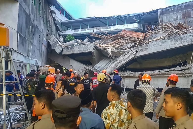 Școală prăbușită Indonezia