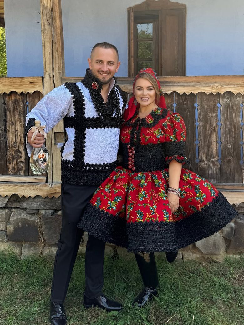 carmen de la salciua si sotul ei