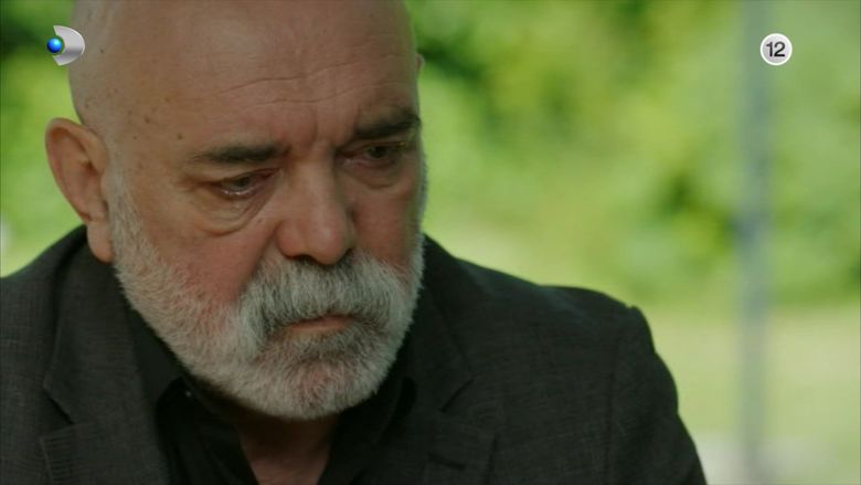 Secvență Minciuni de familie