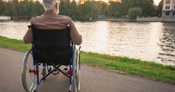 Persoane cu dizabilități