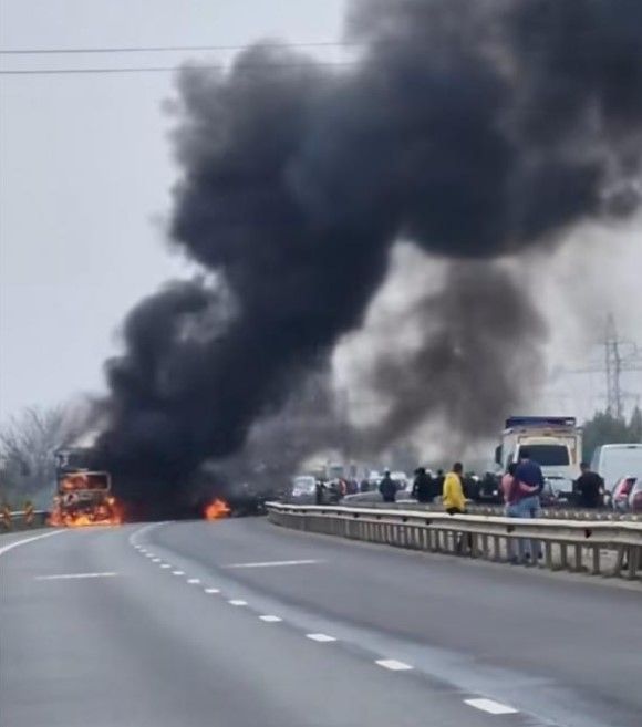 incendiu tir a1