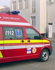 Doi tineri au murit în județul Mureș, după ce au intrat cu motocicleta în două autoturisme. Cum s-a produs teribilul accident