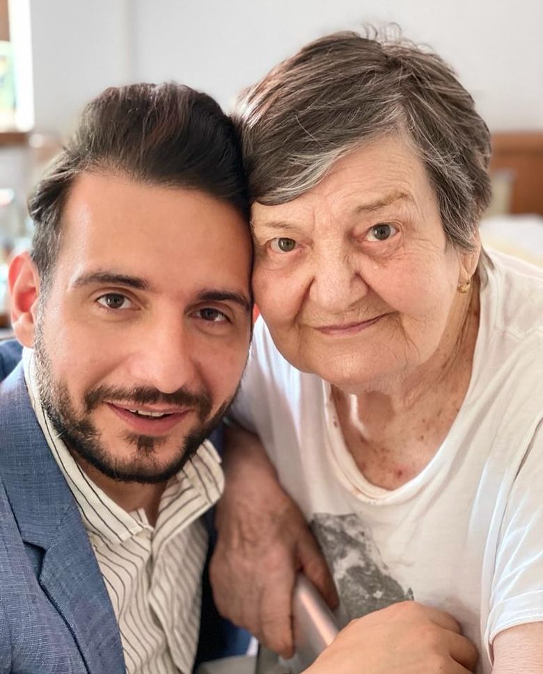 Adrian Cuculis și bunica 