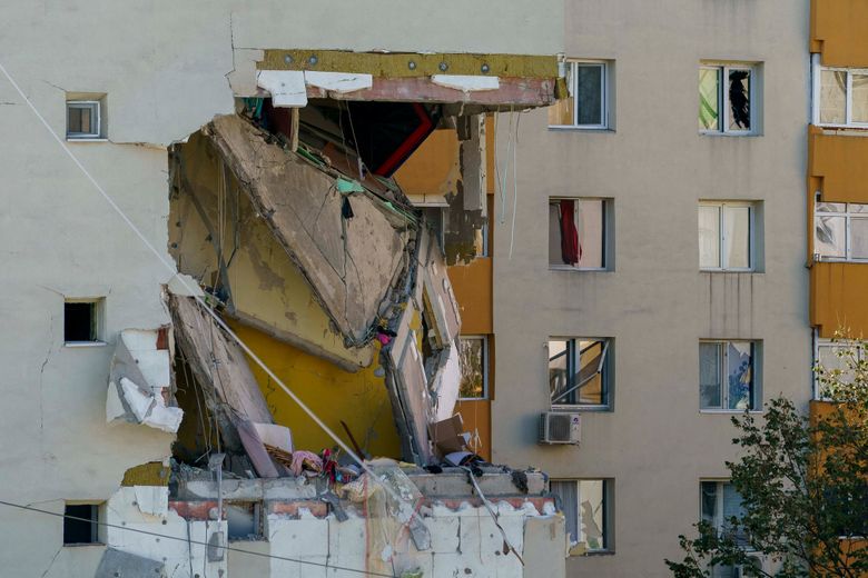 Explozie la un bloc din București