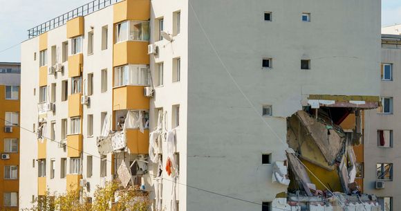 Explozie la un bloc din București