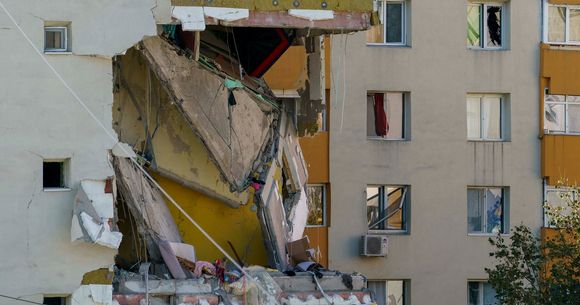 Explozie la un bloc din București