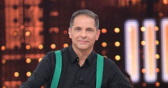 Dan Negru este recunoscut pentru carisma lui de prezentator, dar și pentru postările sale informative  dan negru