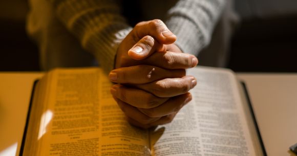 Sfinții Apostoli Stahie, Amplie, Urban, Narcis și Apeles  sarbatoare 31 octombrie 2025 calendar ortodox