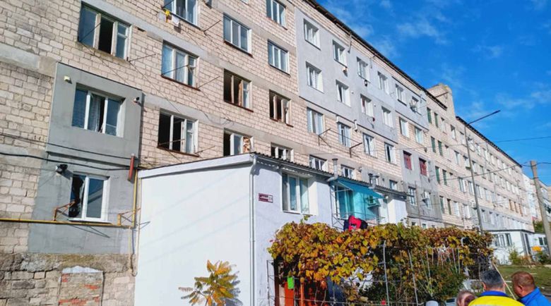 Explozie într-un bloc din Florești. Explozie