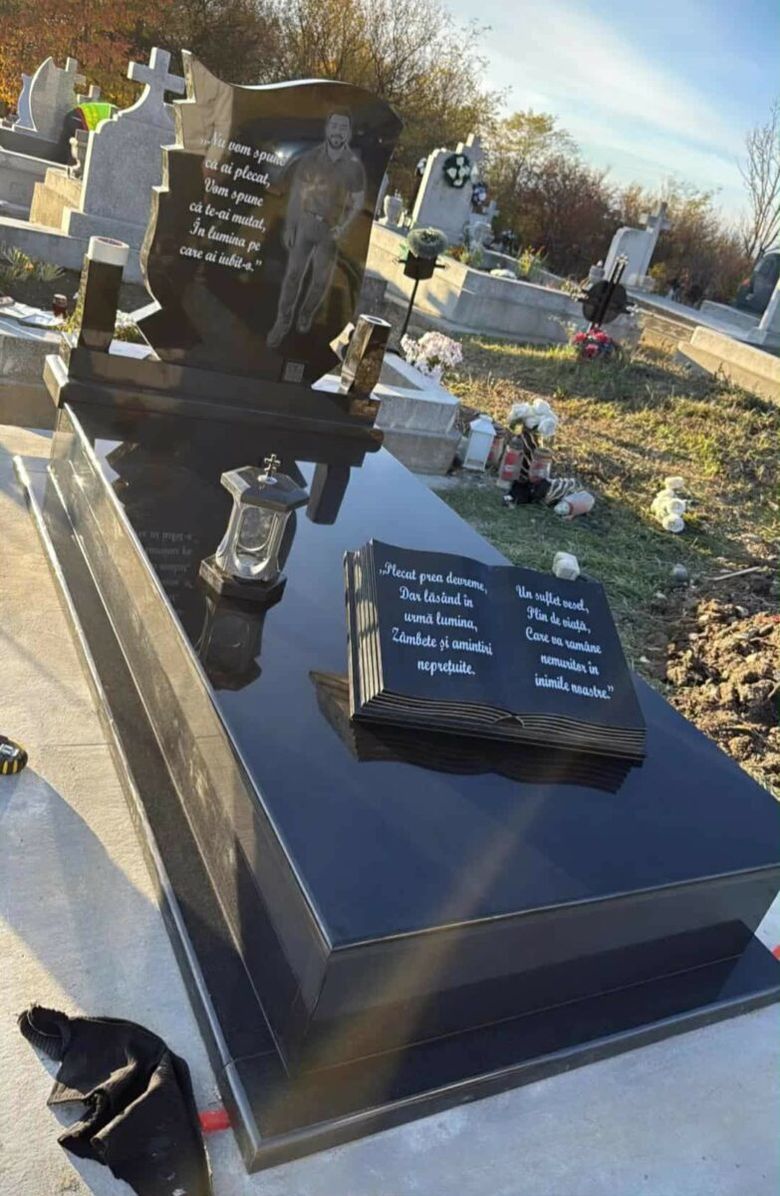 Acesta este mormântul lui Andrei Perneș Andrei Perneș mormant