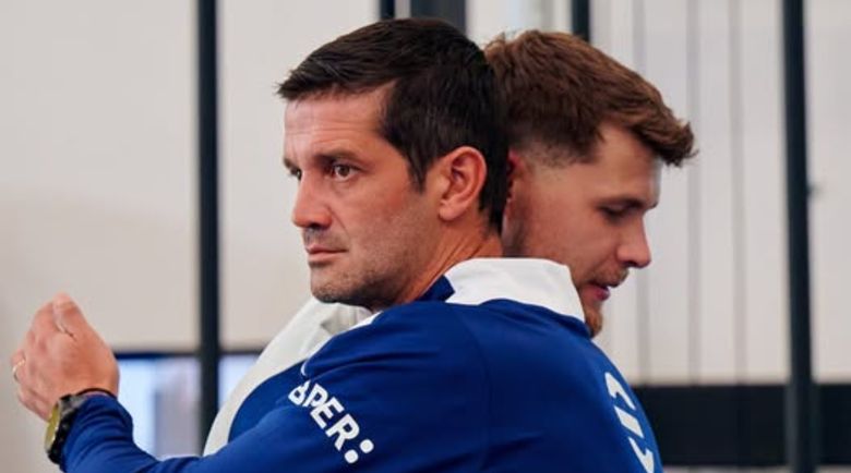 Josep Martinez și Cristi Chivu. Cristi Chivu