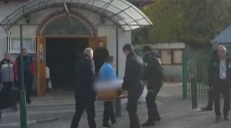 Primele imagini cu sicriul Ștefaniei Szabo.