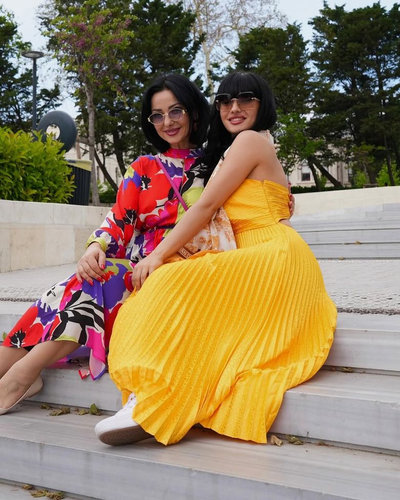 Teodora Bănică a fost cu mama ei la o clinică din Istanbul teodora banica si simona banica