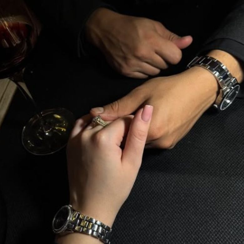 Inelul misterios de pe degetul Alexandrinei Inel Alexandrina